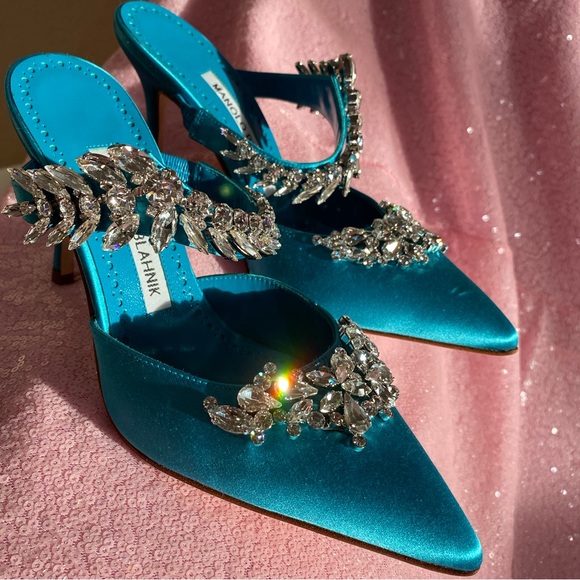 NEW! Manolo Blahnik Lurum 90mm Crystal Embellished Mules Turquoise Satin Sz 5/35 - Picture 6 of 10